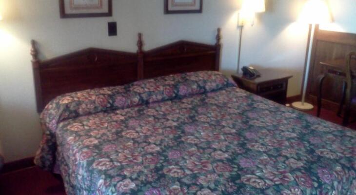 Rittiman Inn & Suites