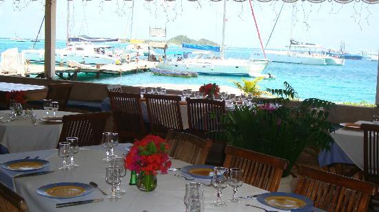 Bougainvilla Hotel