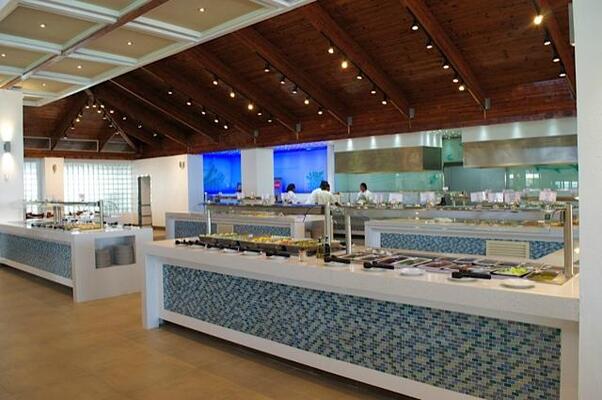 Viva Fortuna Beach by Wyndham - An All-Inclusive Resort