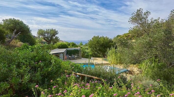 White River Cottages - Rustic minimalist Holiday Houses