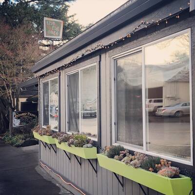 the fig cafe & winebar