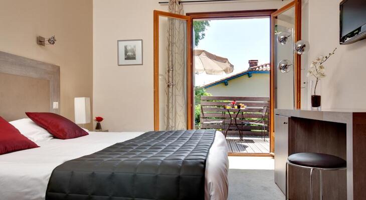 Madeloc Hotel