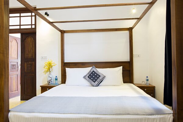 Black Cat Bed and Breakfast