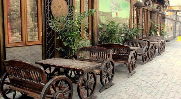 Chengdu Dragon Town Sichuan Style Hostel
