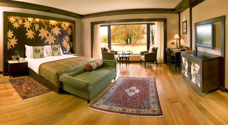 The Lalit Grand Palace Srinagar