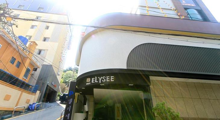 Elysee Hotel