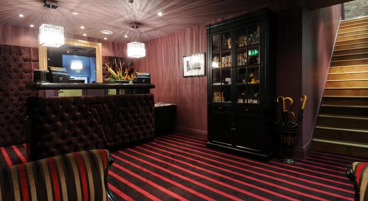 Velvet Hotel