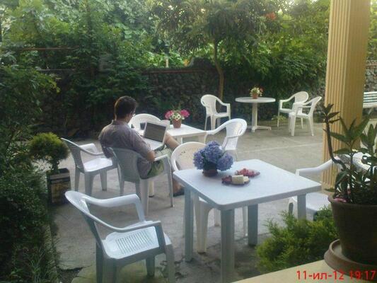 Gulnasi's Guesthouse