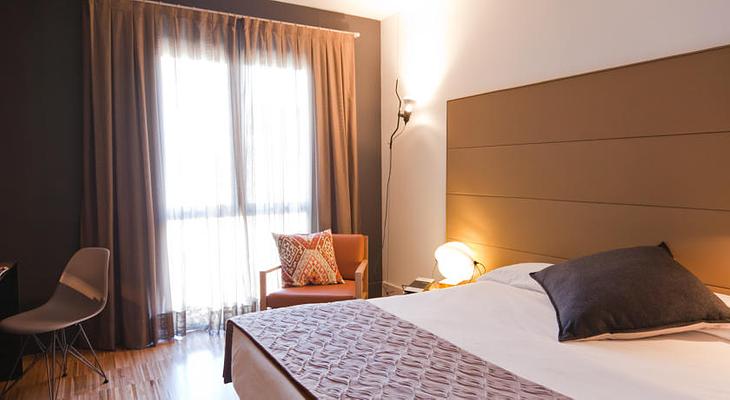 Alexandra Barcelona Hotel, Curio Collection by Hilton