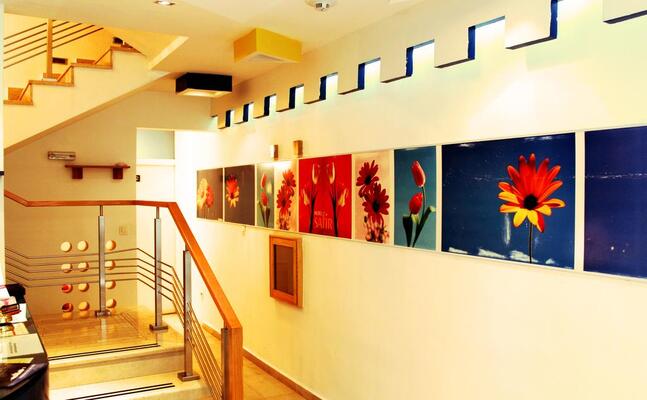 Pariz Apartment Hotel