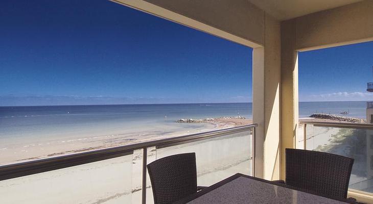 Oaks Glenelg Plaza Pier Suites