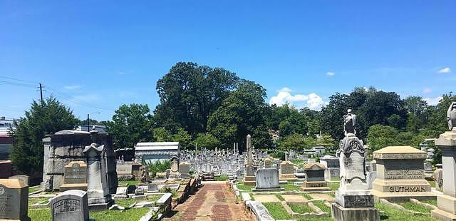 Oakland Cemetery