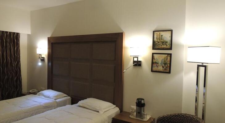 OYO 901 Hotel Host Inn