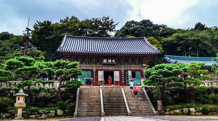 Beomeosa Temple