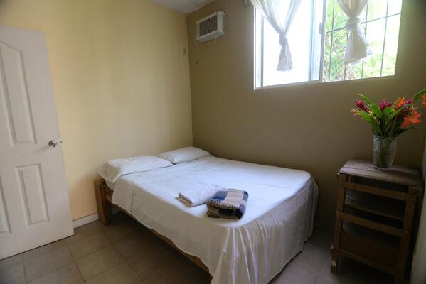 Roatan Backpackers' Hostel