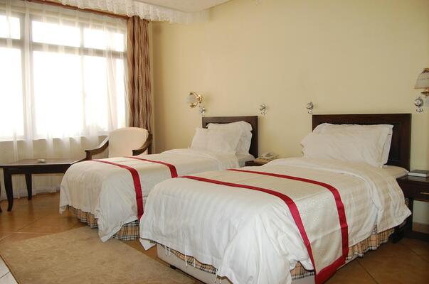 New Safari Hotel