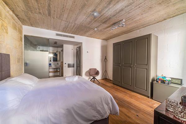 19 Rooms
