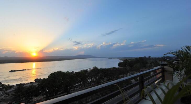 Ayarwaddy River View Hotel