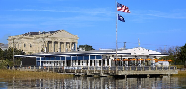 Fleet Landing Restaurant