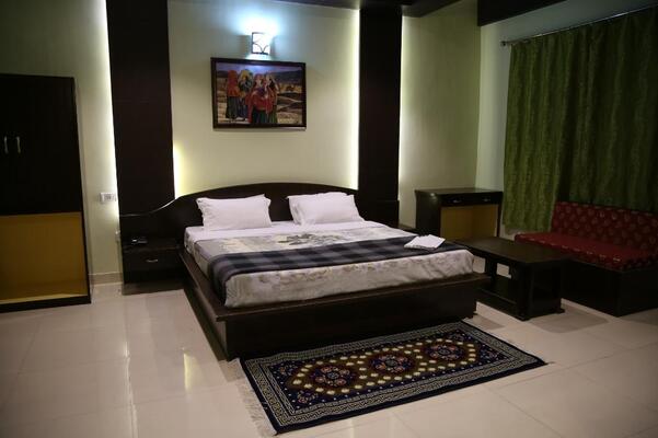 Golden Star Continental & Spa