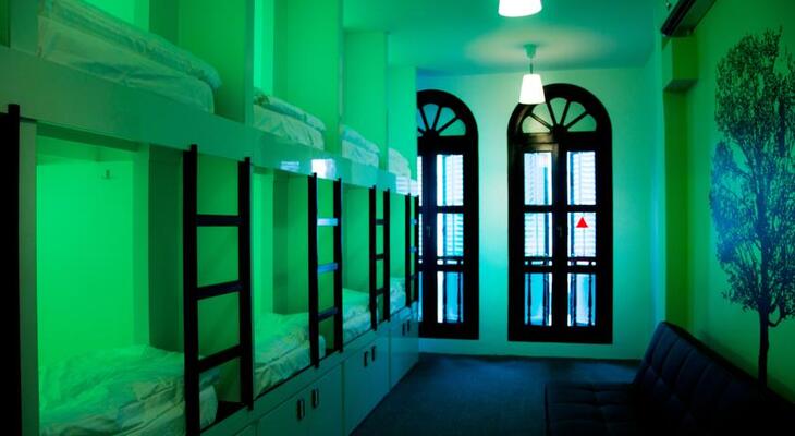 Wink Capsule Hostel @ Chinatown