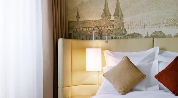 Renaissance Lucerne Hotel
