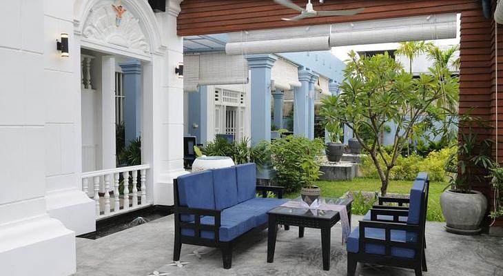 Frangipani Villa Hotel II