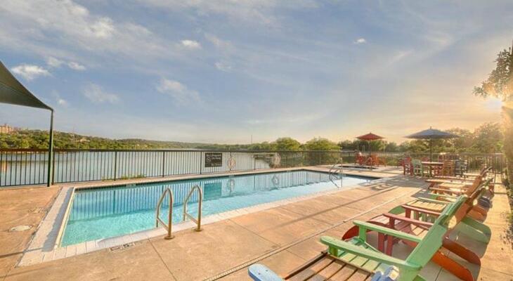 Hidden Falls Inn at Lake Marble Falls
