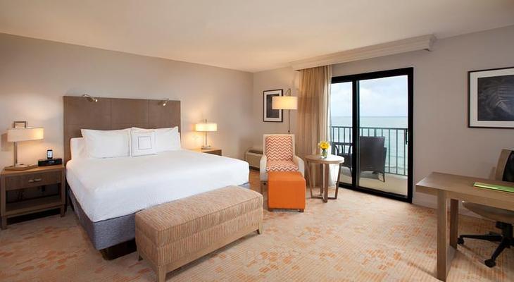 Courtyard by Marriott Isla Verde Beach Resort