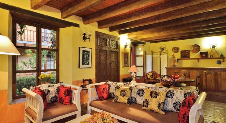 Hotel Casavieja