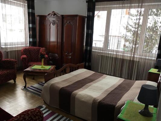 Rolling Stone Hostel