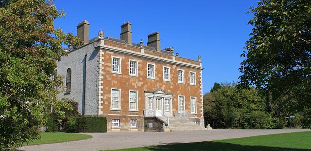 Newbridge House & Farm