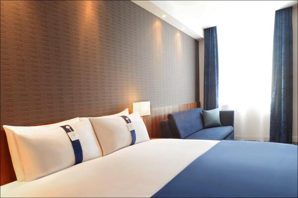 Holiday Inn Express Birmingham - Snow Hill, An IHG Hotel