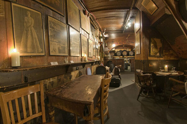Gordon's Wine Bar