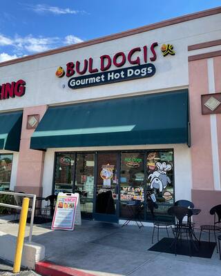 Buldogis Gourmet Hot Dogs