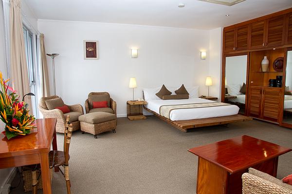 Tanoa Plaza Hotel