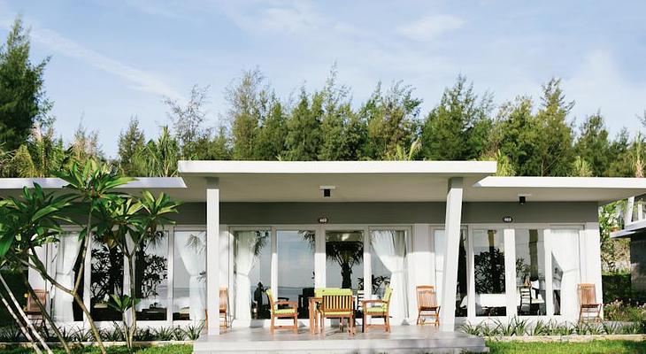Lang Co Beach Resort