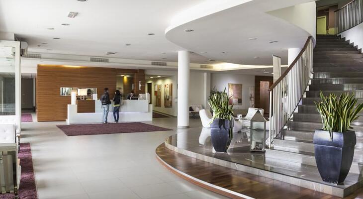 Yes Hotel Touring