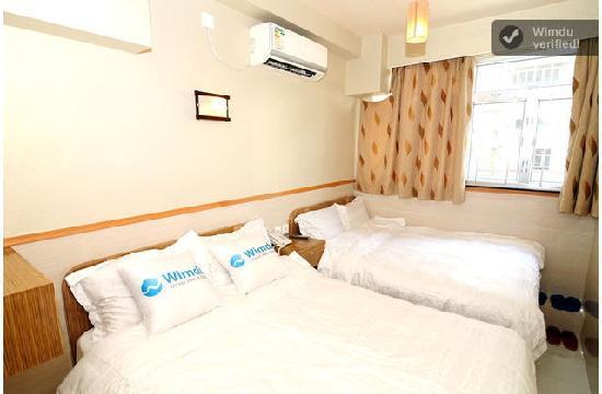 Golden Crown Guesthouse
