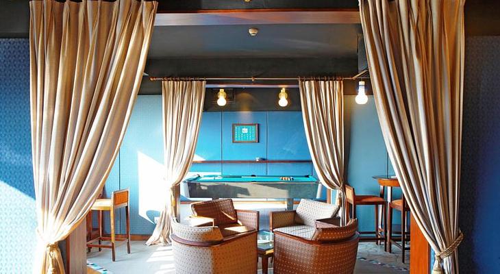 Hulhule Island Hotel