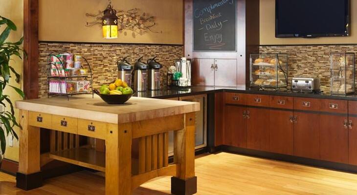 Larkspur Landing Campbell