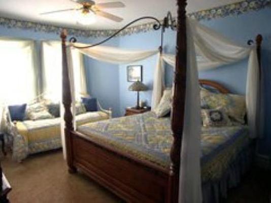 Lennox House Bed and Breakfast