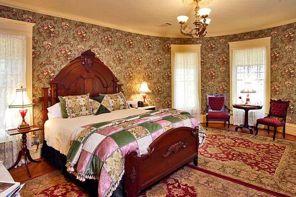 Corinthian Bed & Breakfast