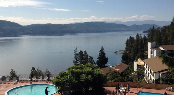 Lake Okanagan Resort
