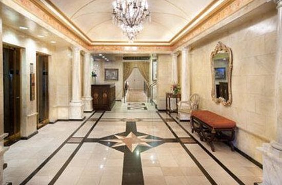 The Pontchartrain Hotel