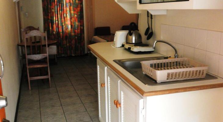 Sundeck Suites