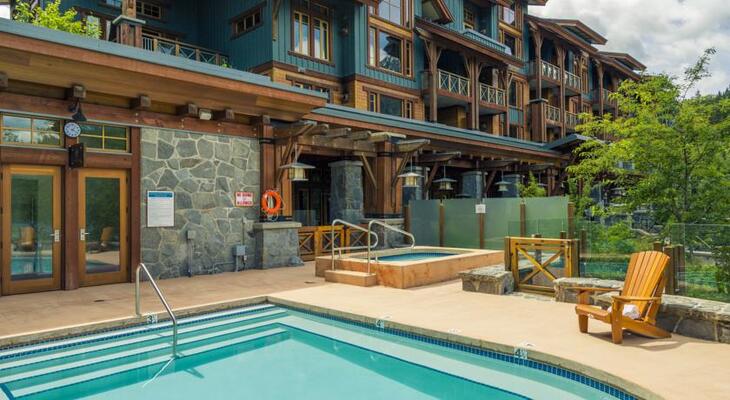 Nita Lake Lodge