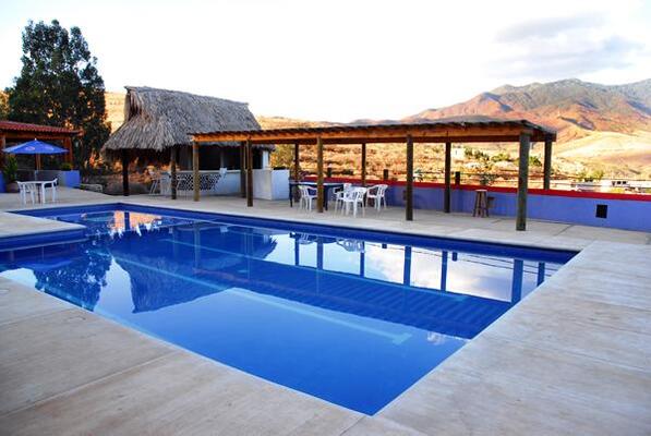 La Villada Inn