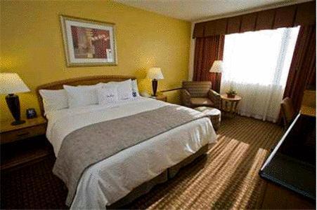 DoubleTree by Hilton Hotel Milwaukee Downtown