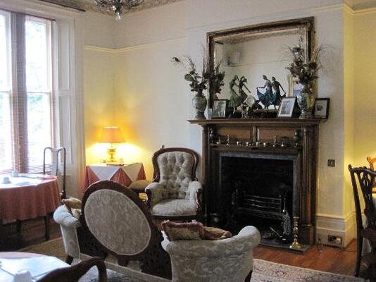 Clifton House Hotel